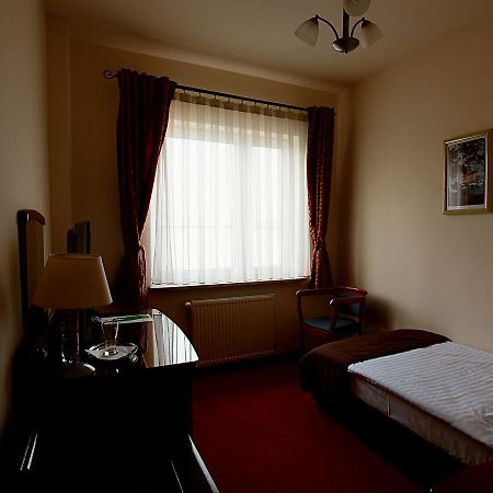 Hotel Sonex Ченстохова Экстерьер фото